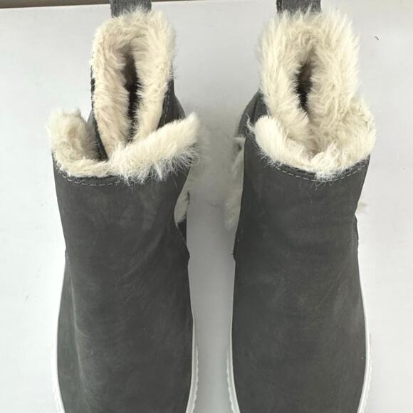 Timberland Women’s Skyla Bay Leather Suede Dark Gray Pull On Boot Size 6.5 - Picture 9 of 12